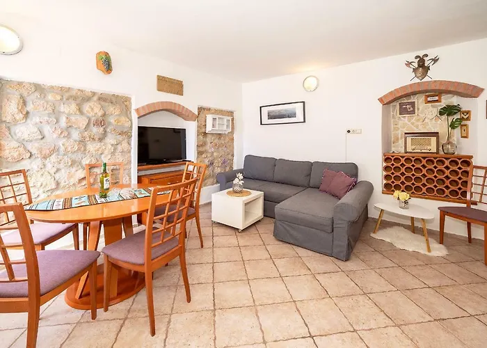 Mediterranean Apartment Korina