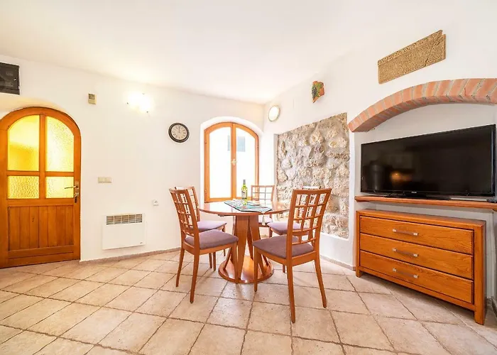 Mediterranean Apartment Korina